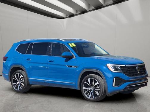 Mountain Lake Blue Metallic 2025 Volkswagen Atlas 2.0T SEL Premium R-Line 4MOTION