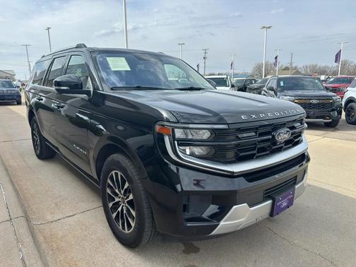 AGATE BLACK METALLIC 2025 Ford Expedition Max Platinum