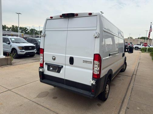 Bright White Clearcoat 2023 RAM ProMaster 2500 High Roof
