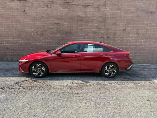 Ultimate Red 2024 Hyundai ELANTRA Limited