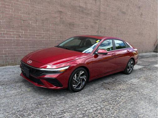 Ultimate Red 2024 Hyundai ELANTRA Limited