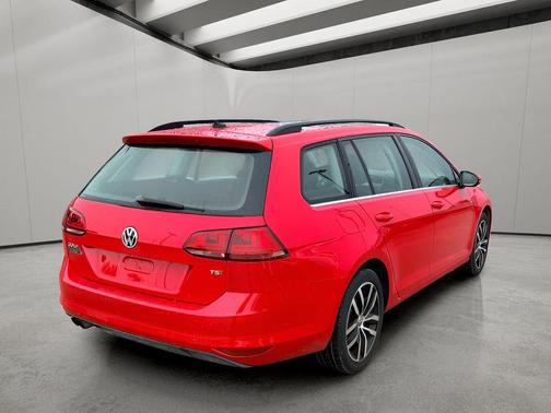 Tornado Red 2016 Volkswagen Golf SportWagen TSI Limited Edition