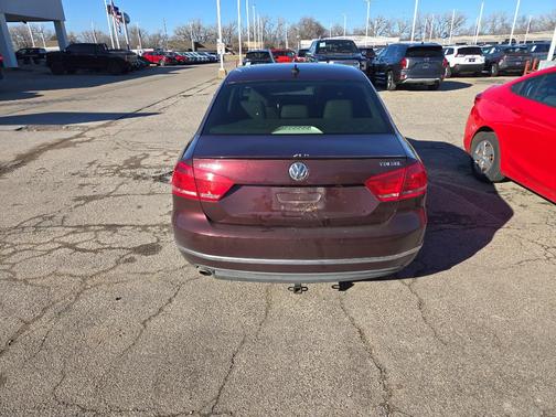 2013 Volkswagen Passat 2.0 TDI SEL Premium