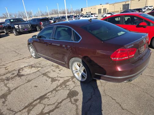 2013 Volkswagen Passat 2.0 TDI SEL Premium