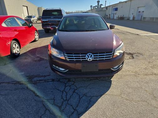 2013 Volkswagen Passat 2.0 TDI SEL Premium