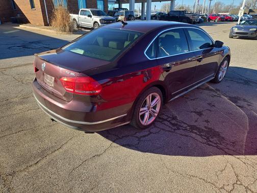 2013 Volkswagen Passat 2.0 TDI SEL Premium