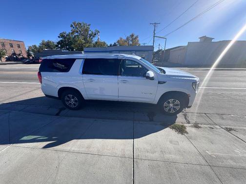 2021 GMC Yukon XL SLE