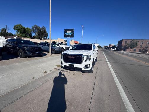 2021 GMC Yukon XL SLE