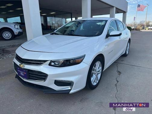 Iridescent Pearl Tricoat 2018 Chevrolet Malibu LT