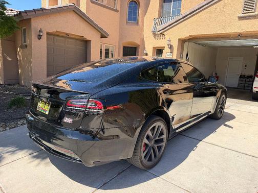 2023 Tesla Model S Plaid