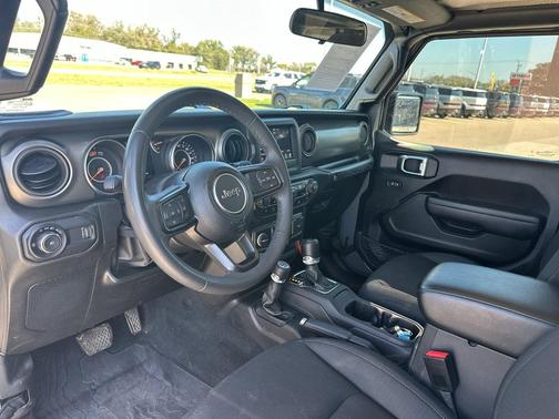 Sting-Gray Clearcoat 2023 Jeep Wrangler 4-Door High Tide 4x4