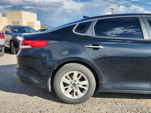 2017 Kia Optima LX