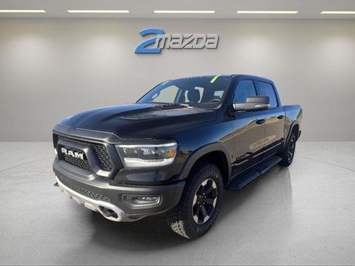 Diamond Black Crystal Pearlcoat 2023 RAM 1500 Rebel