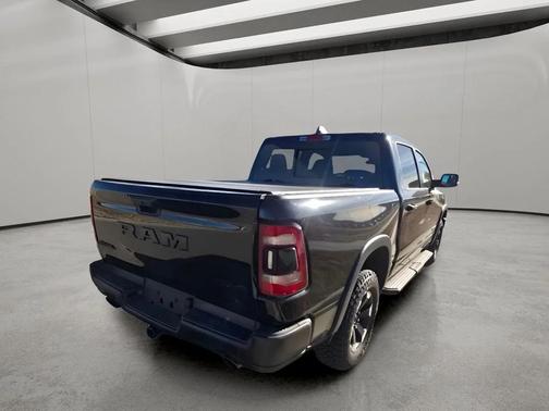 Diamond Black Crystal Pearlcoat 2023 RAM 1500 Rebel