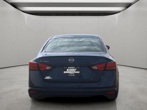Deep Blue Pearl 2024 Nissan Altima S FWD