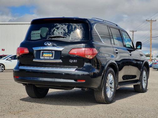 2017 INFINITI QX80 Base