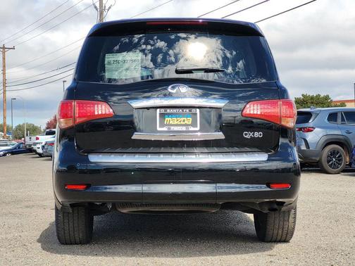 2017 INFINITI QX80 Base