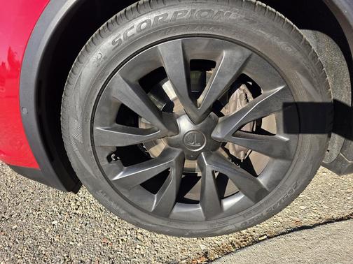 2018 Tesla Model X 75D