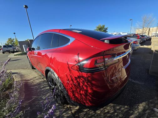 2018 Tesla Model X 75D