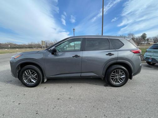 2021 Nissan Rogue S