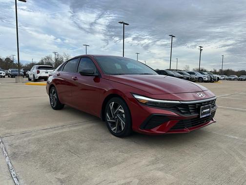 2025 Hyundai ELANTRA Sport