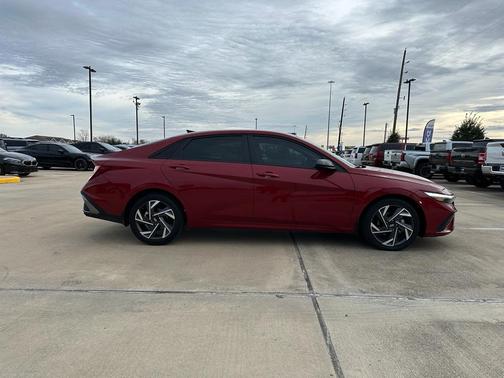 2025 Hyundai ELANTRA Sport