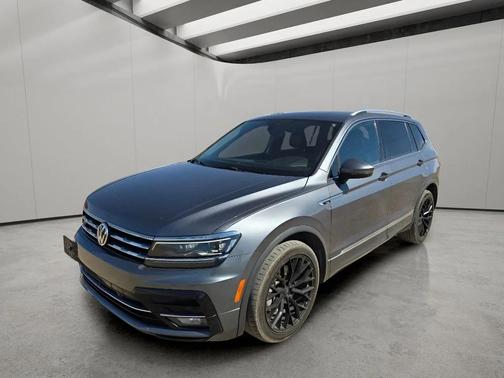 Platinum Gray Metallic 2021 Volkswagen Tiguan 2.0T SEL R-Line 4MOTION