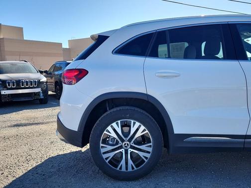 2025 Mercedes-Benz GLA 250 4MATIC