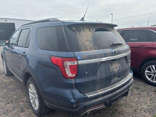 BLUE METALLIC 2018 Ford Explorer XLT