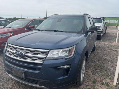 BLUE METALLIC 2018 Ford Explorer XLT