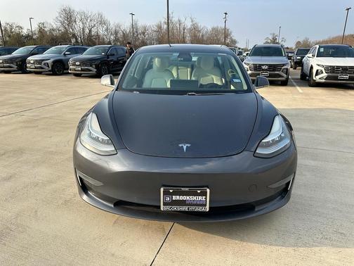 2020 Tesla Model 3 Standard Range