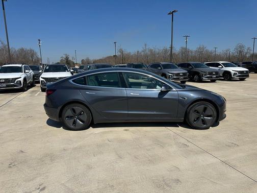 2020 Tesla Model 3 Standard Range