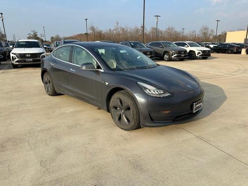 2020 Tesla Model 3 Standard Range