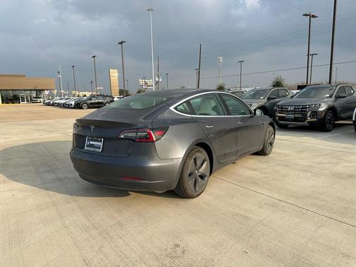 2020 Tesla Model 3 Standard Range