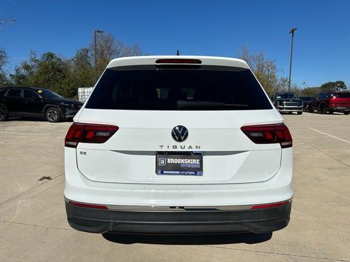 2022 Volkswagen Tiguan 2.0T SE