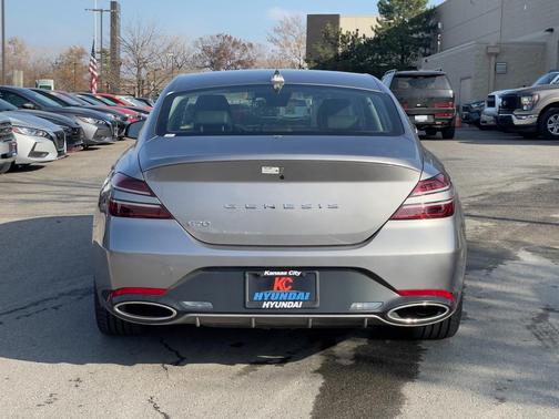 2025 Genesis G70 2.5T RWD