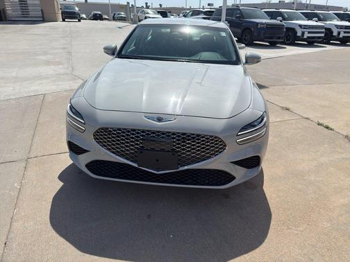 Vatna Gray 2025 Genesis G70 2.5T RWD