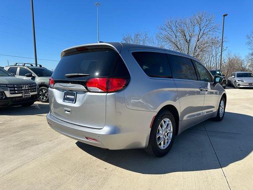 2017 Chrysler Pacifica Touring