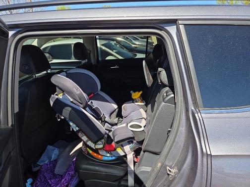 2023 Volkswagen Atlas 3.6L SE w/Technology