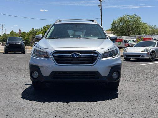 Ice Silver Metallic 2018 Subaru Outback 2.5i Limited