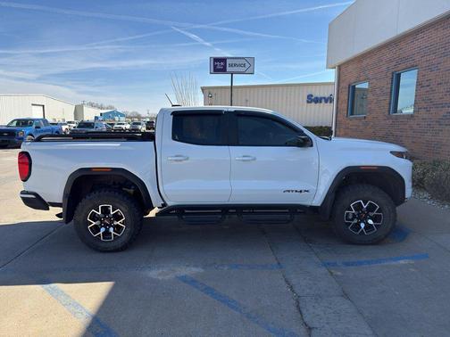 2024 GMC Canyon AT4X