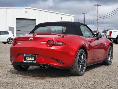2016 Mazda MX-5 Miata Grand Touring