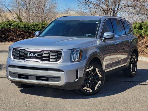 2023 Kia Telluride S