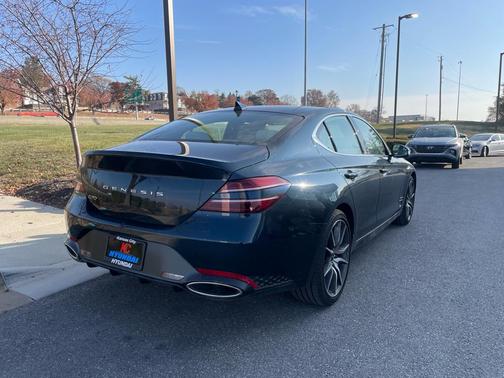 2025 Genesis G70 2.5T RWD