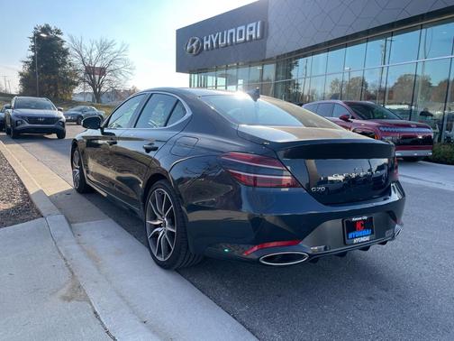 2025 Genesis G70 2.5T RWD