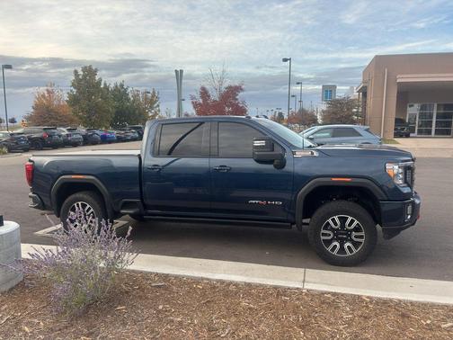 2022 GMC Sierra 2500 AT4