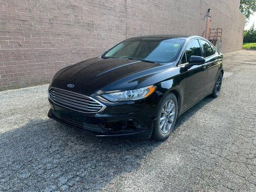 Shadow Black 2017 Ford Fusion SE