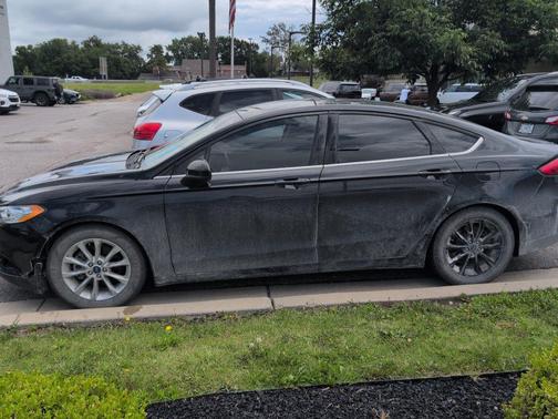 Shadow Black 2017 Ford Fusion SE