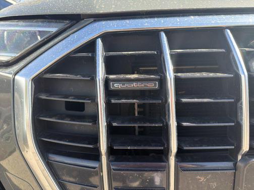 Chronos Gray Metallic 2020 Audi Q3 45 S line Premium Plus