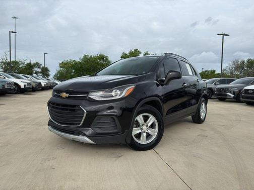 Mosaic Black Metallic 2020 Chevrolet Trax LT